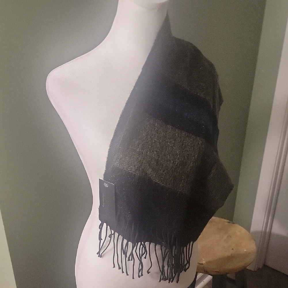 Steve Madden Black Fringed Scarf